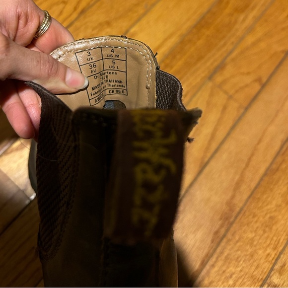 Dr. Martens 2976 BROWN LEATHER CHELSEA BOOTS sz US 5 - Picture 3 of 7